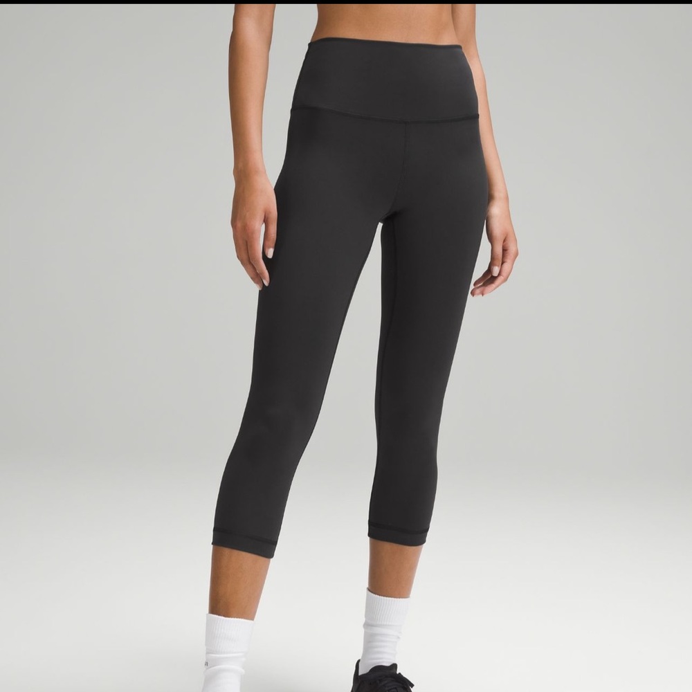 Lululemon Wunder Under Crop
